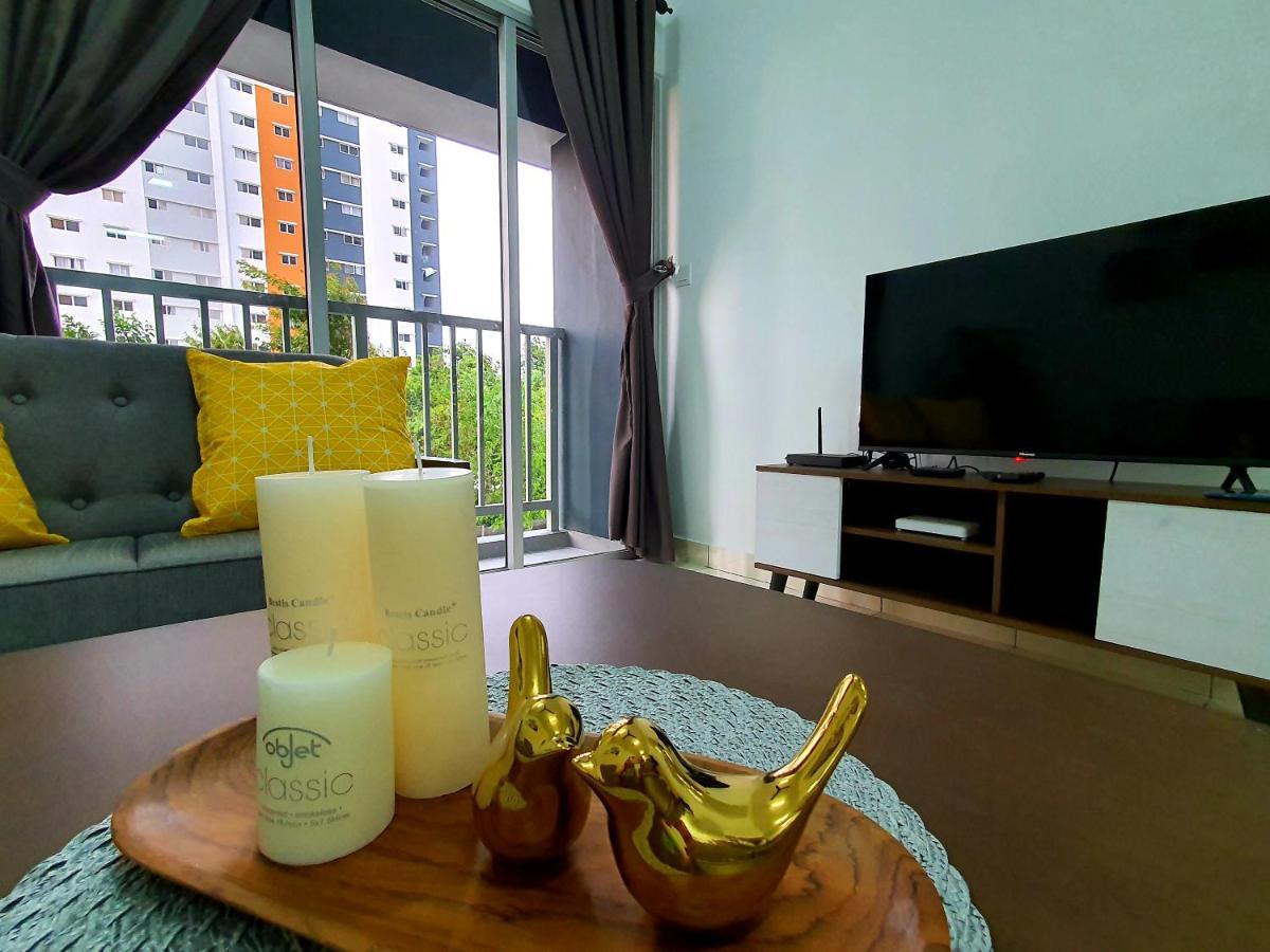 Alanis Residences Klia Kota Warisan Sepang By Dreamstay Esterno foto