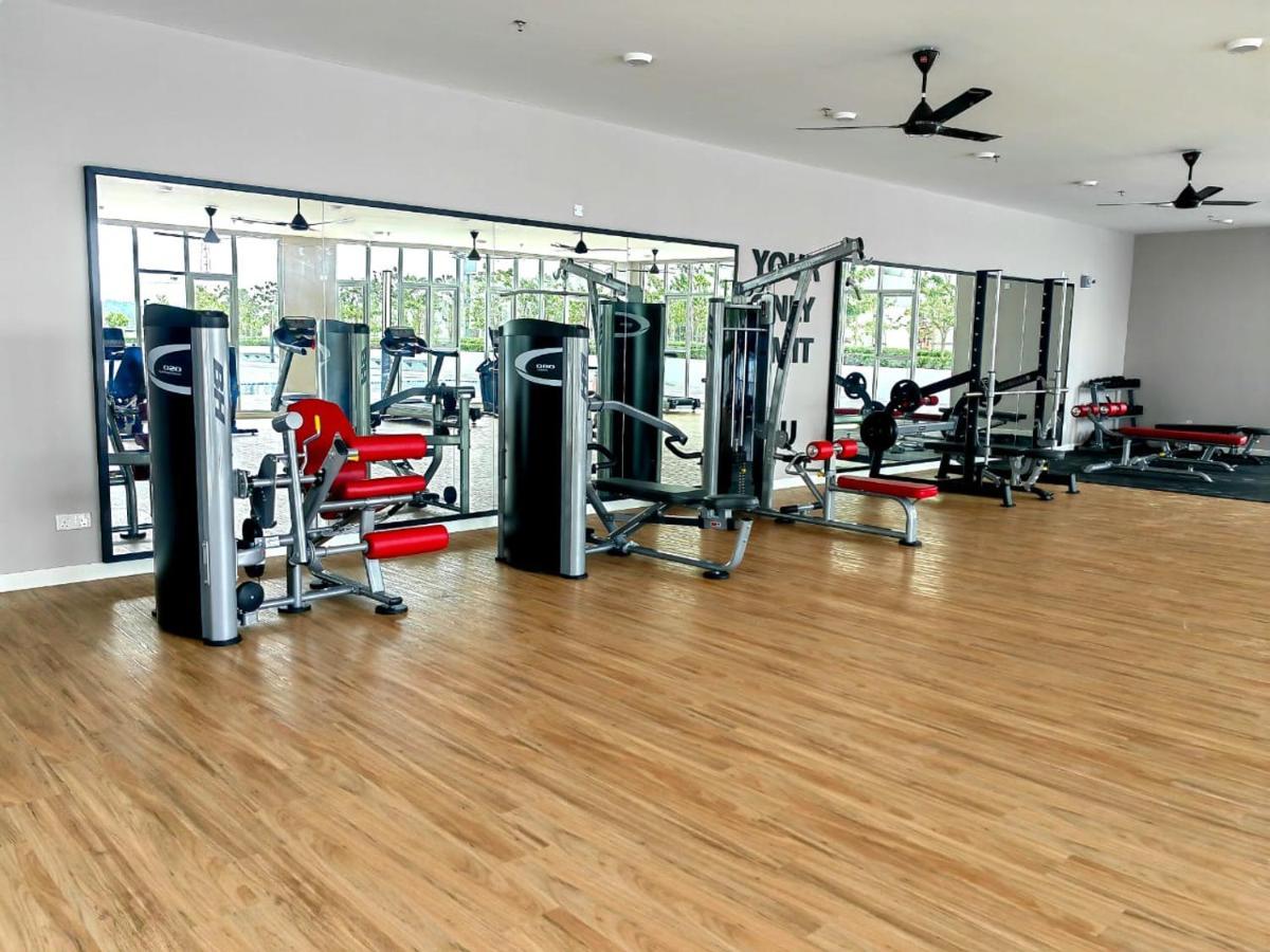 Alanis Residences Klia Kota Warisan Sepang By Dreamstay Esterno foto